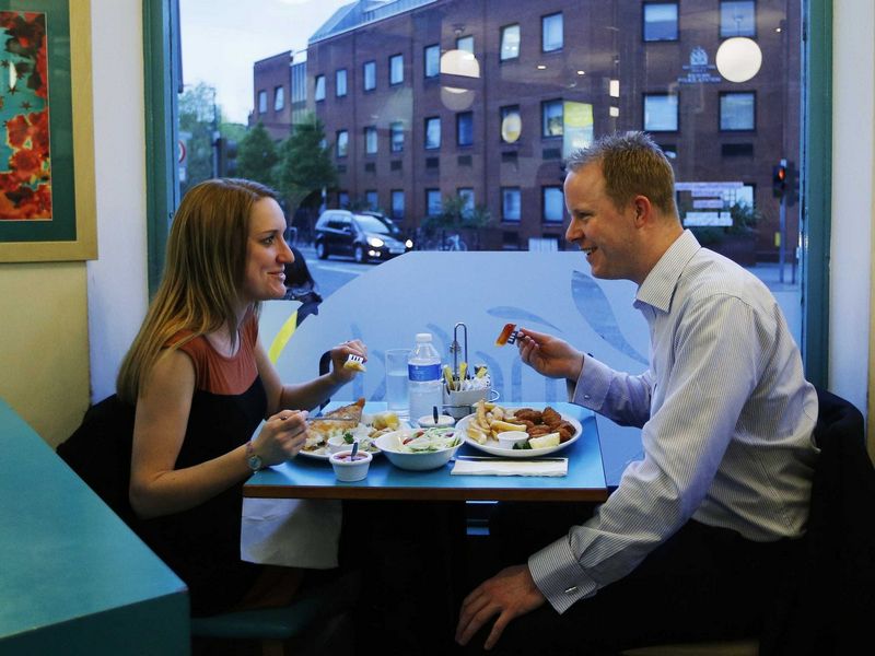 Alonadate Where Modern Dating Develops Into Meaningful Connections